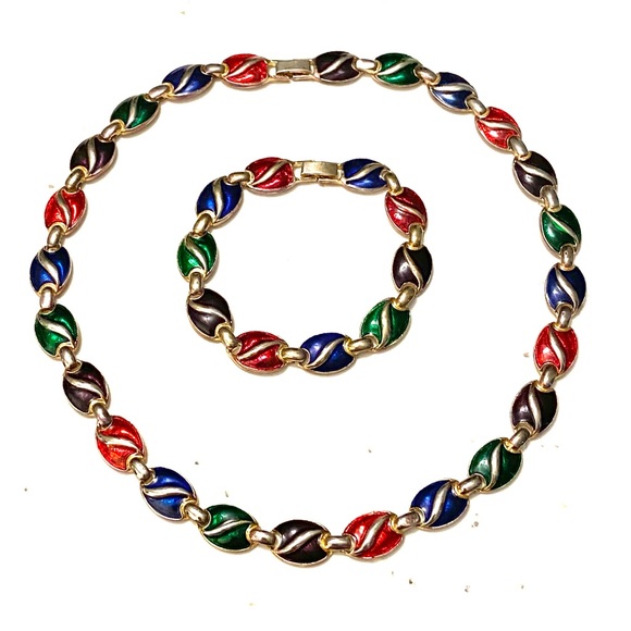 Vintage Jewelry - Vintage SET Necklace Bracelet Jewel Tones Enamel